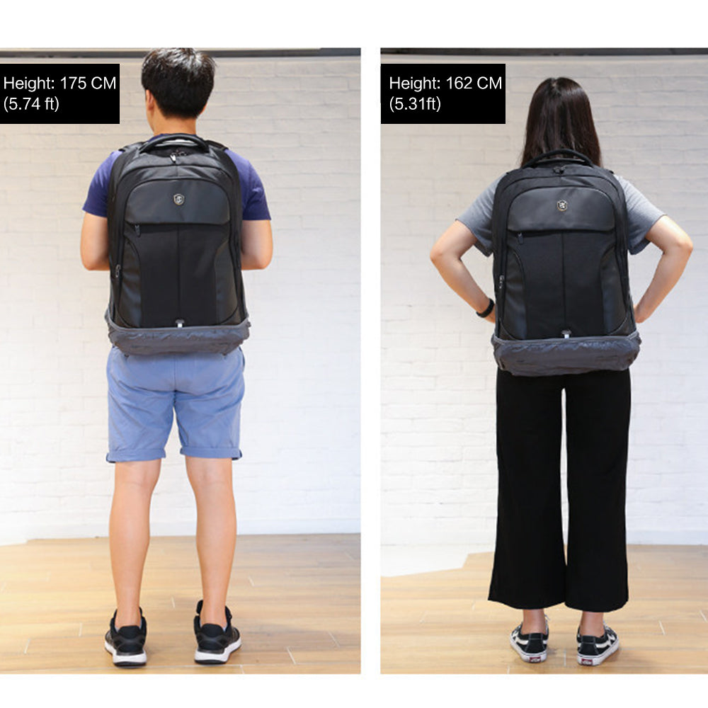 Backpack with interior insulation compartment 